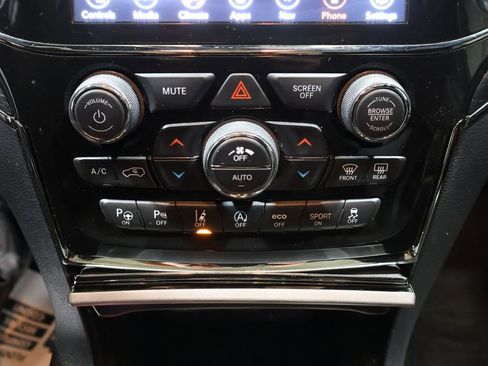 Used 2021 Jeep Grand Cherokee High Altitude image 39