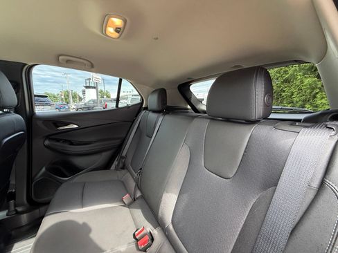 Used 2023 Buick Encore GX Preferred w/ Cold Weather Comfort Package FWD image 25