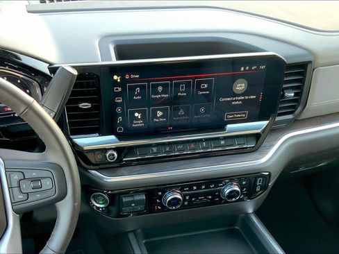 Used 2025 GMC Sierra 2500 SLT w/ SLT Convenience Package image 6