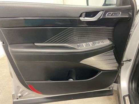 Used 2024 Hyundai Palisade Calligraphy image 13