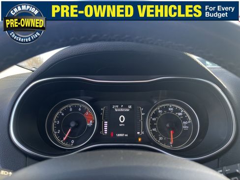 Used 2020 Jeep Cherokee Latitude Lux w/ Quick Order Package 26H Lux image 18