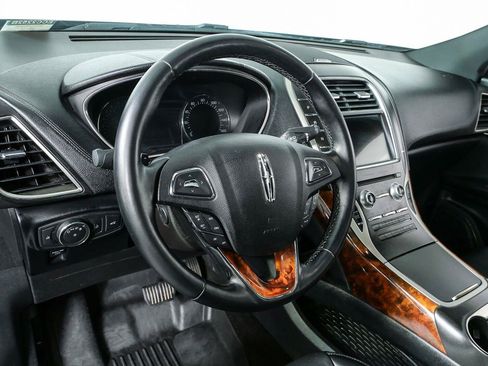 Used 2018 Lincoln MKX Reserve w/ Lincoln MKX Climate Package FWD image 4