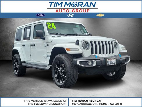 Used 2023 Jeep Wrangler Unlimited Sahara w/ Cold Weather Group AWD/4WD image 1