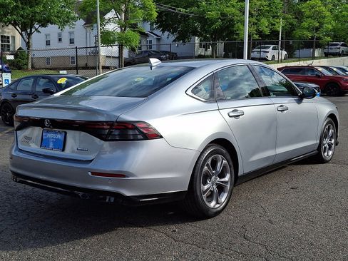 Used 2024 Honda Accord EX-L image 6