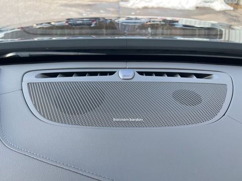 Certified 2025 Volvo XC90 B6 Ultra image 40