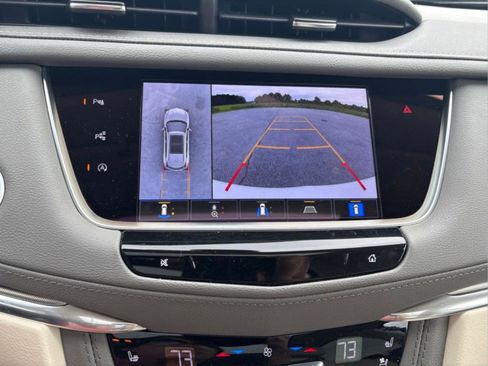 Used 2023 Cadillac XT5 Premium Luxury w/ Technology Package FWD image 14