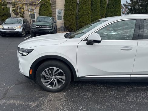 Used 2022 Buick Envision Essence w/ Safety Package image 40