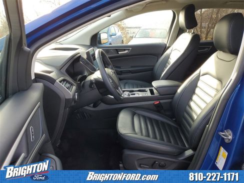 Used 2024 Ford Edge SEL w/ Convenience Package image 10