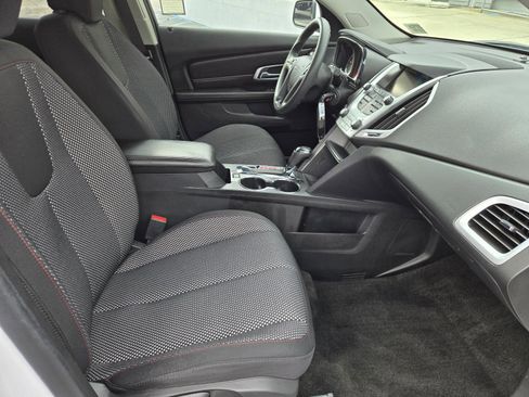 Used 2017 GMC Terrain SLE image 28