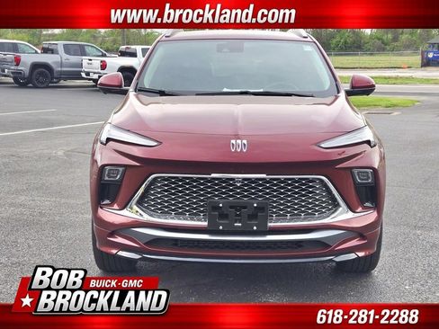 Used 2024 Buick Encore GX Avenir w/ Avenir Technology Package FWD image 8
