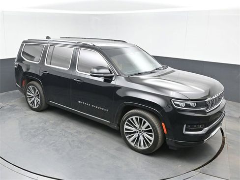 Used 2022 Jeep Grand Wagoneer Series III image 1