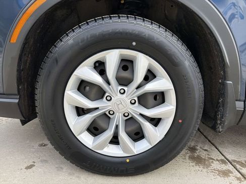 Used 2023 Honda CR-V LX image 12