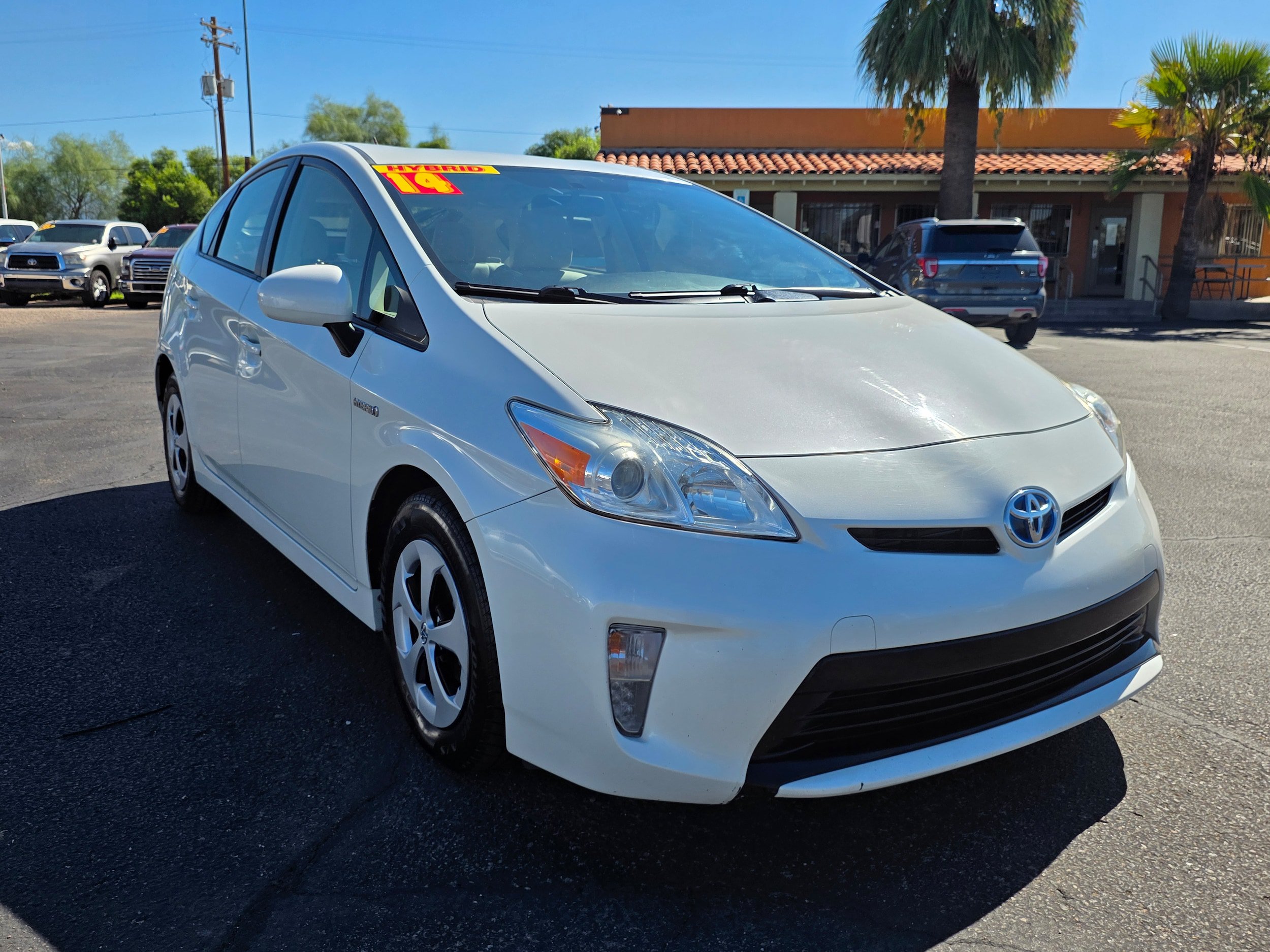 Used 2014 Toyota Prius Three w/ Preferred Accessory Package FWD image 7