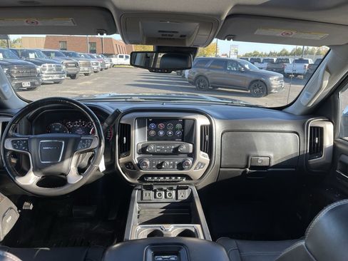 Used 2016 GMC Sierra 2500 Denali w/ Duramax Plus Package image 37