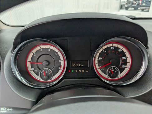 Used 2014 Dodge Grand Caravan SXT image 13