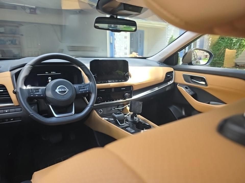 Certified 2023 Nissan Rogue Platinum AWD/4WD image 12