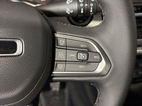 New 2026 Jeep Compass Limited image 17