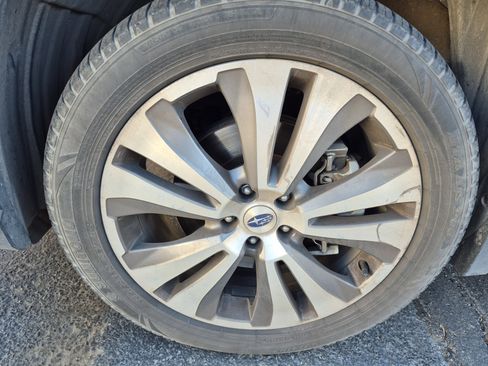 Used 2019 Subaru Ascent Limited w/ Popular Package #3 image 16