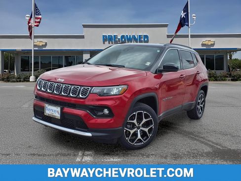 Used 2025 Jeep Compass Limited AWD/4WD image 1