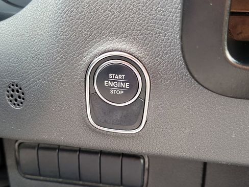 Used 2023 Mercedes-Benz Sprinter 1500 image 25