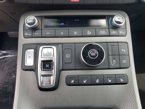 Used 2024 Hyundai Palisade SEL w/ Premium Package FWD image 26
