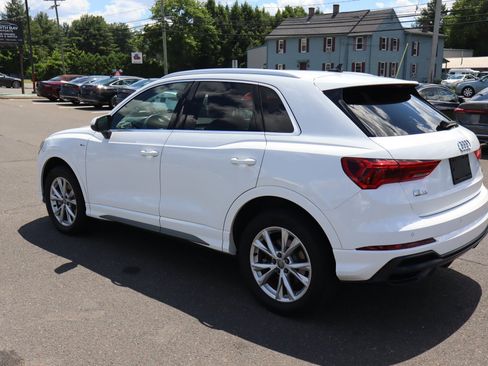 Used 2021 Audi Q3 2.0T Premium w/ Convenience Package AWD/4WD image 7