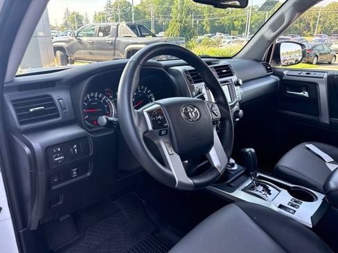 Used 2019 Toyota 4Runner SR5 Premium AWD/4WD image 14