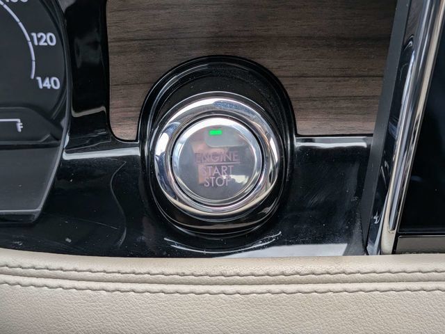 Used 2020 Lincoln Corsair Reserve FWD image 29