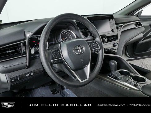 Used 2024 Toyota Camry LE FWD image 4