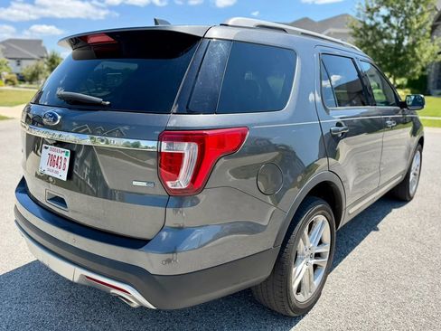 Used 2016 Ford Explorer XLT w/ Equipment Group 202A AWD/4WD image 7