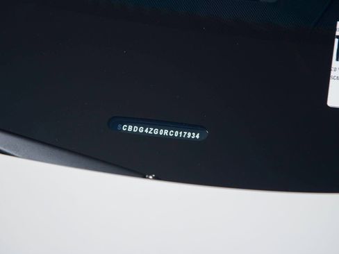 Certified 2024 Bentley Continental GT image 36