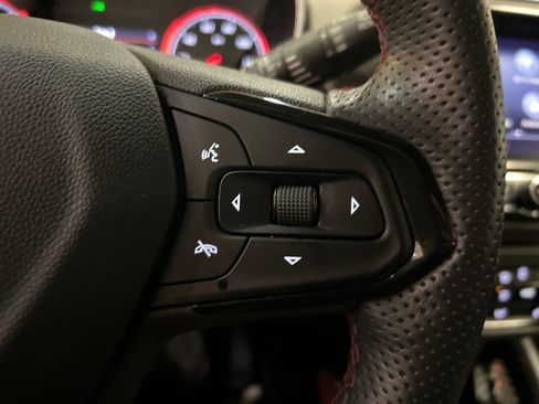 Used 2022 Chevrolet TrailBlazer RS w/ Technology Package image 19