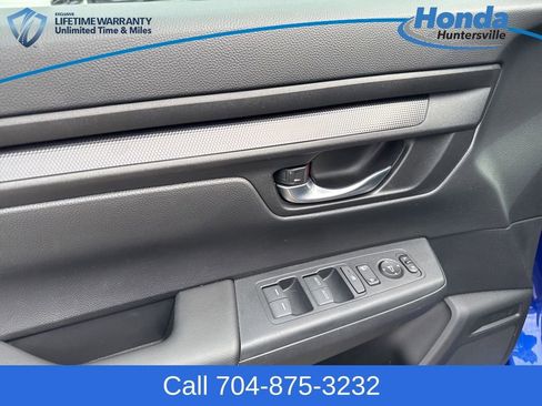 Used 2025 Honda CR-V Sport image 21