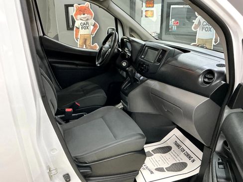 Used 2021 Nissan NV200 SV w/ Back Door Glass Package image 21