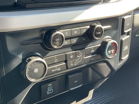 Used 2023 Ford F250 XLT w/ FX4 Off-Road Package image 8