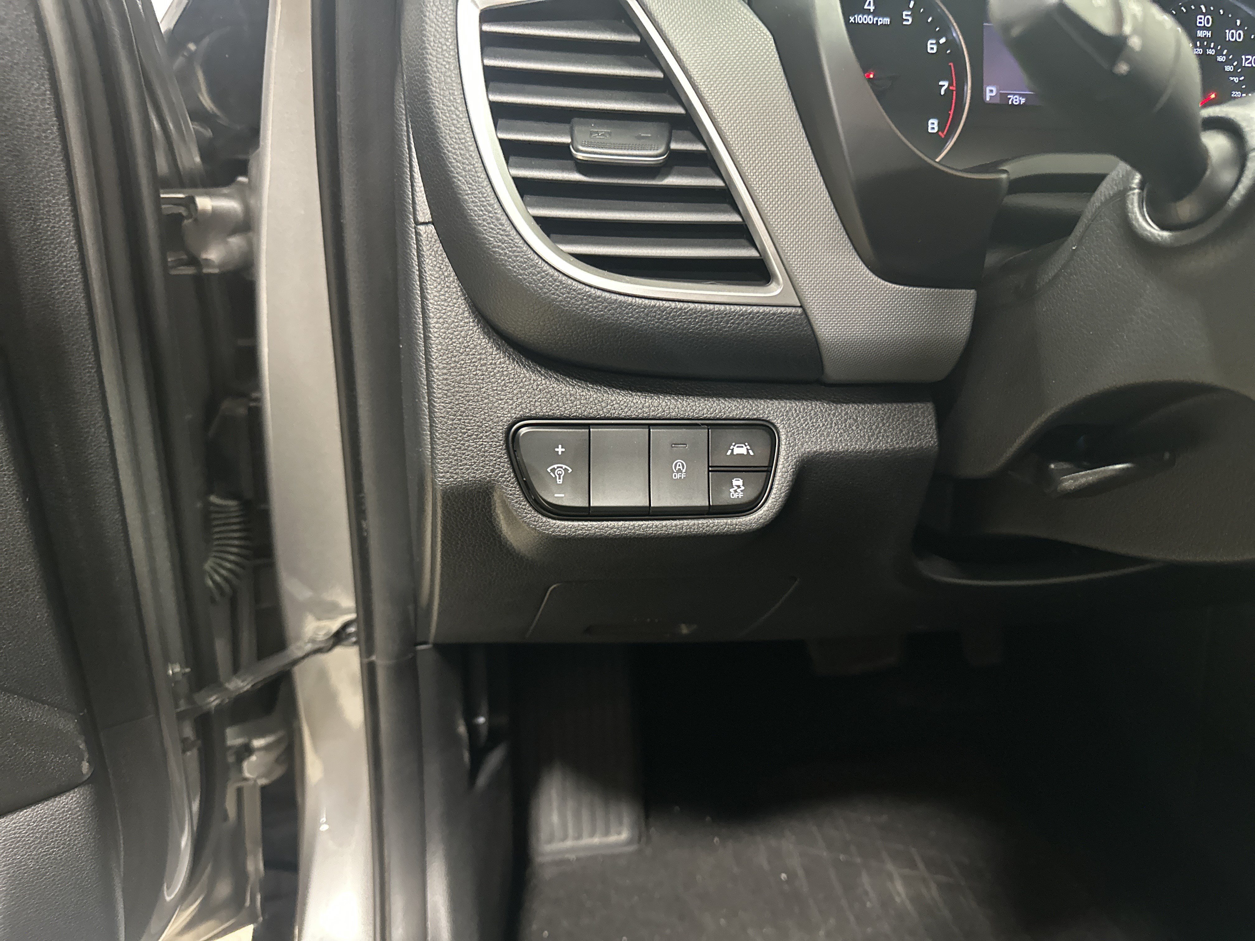 Used 2022 Kia Seltos LX AWD/4WD image 37