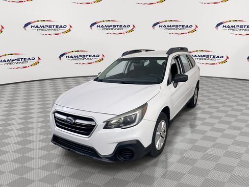 Used 2019 Subaru Outback 2.5i AWD/4WD image 1