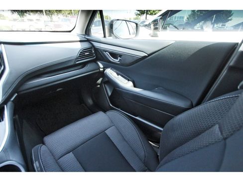 Used 2022 Subaru Outback Premium AWD/4WD image 10