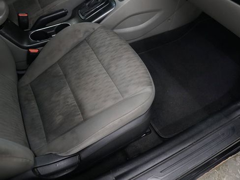 Used 2016 Kia Forte LX image 40