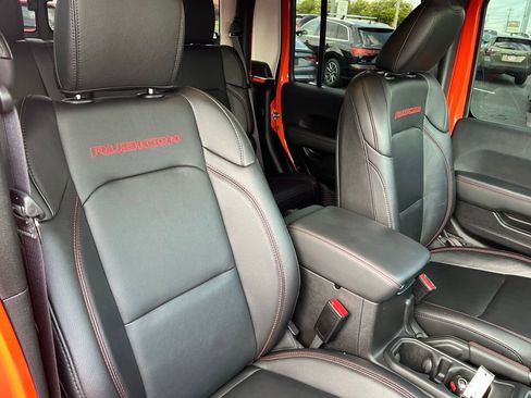 Used 2023 Jeep Gladiator Rubicon w/ Cold Weather Group AWD/4WD image 37