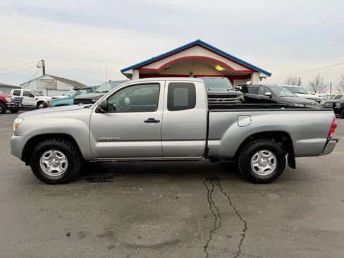 Used 2014 Toyota Tacoma 2WD Access Cab w/ SR5 Package image 2