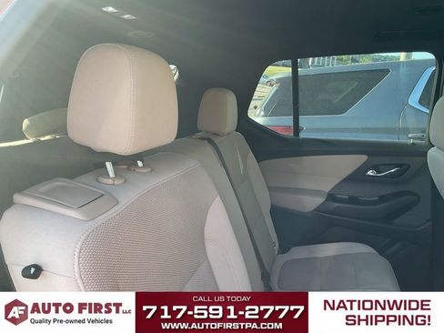 Used 2023 Chevrolet Traverse LS AWD/4WD image 9