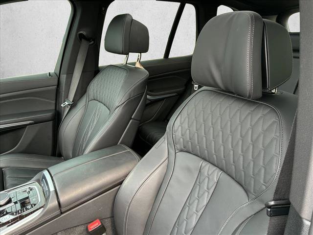 Used 2026 BMW X5 xDrive50e w/ Premium Package AWD/4WD image 11