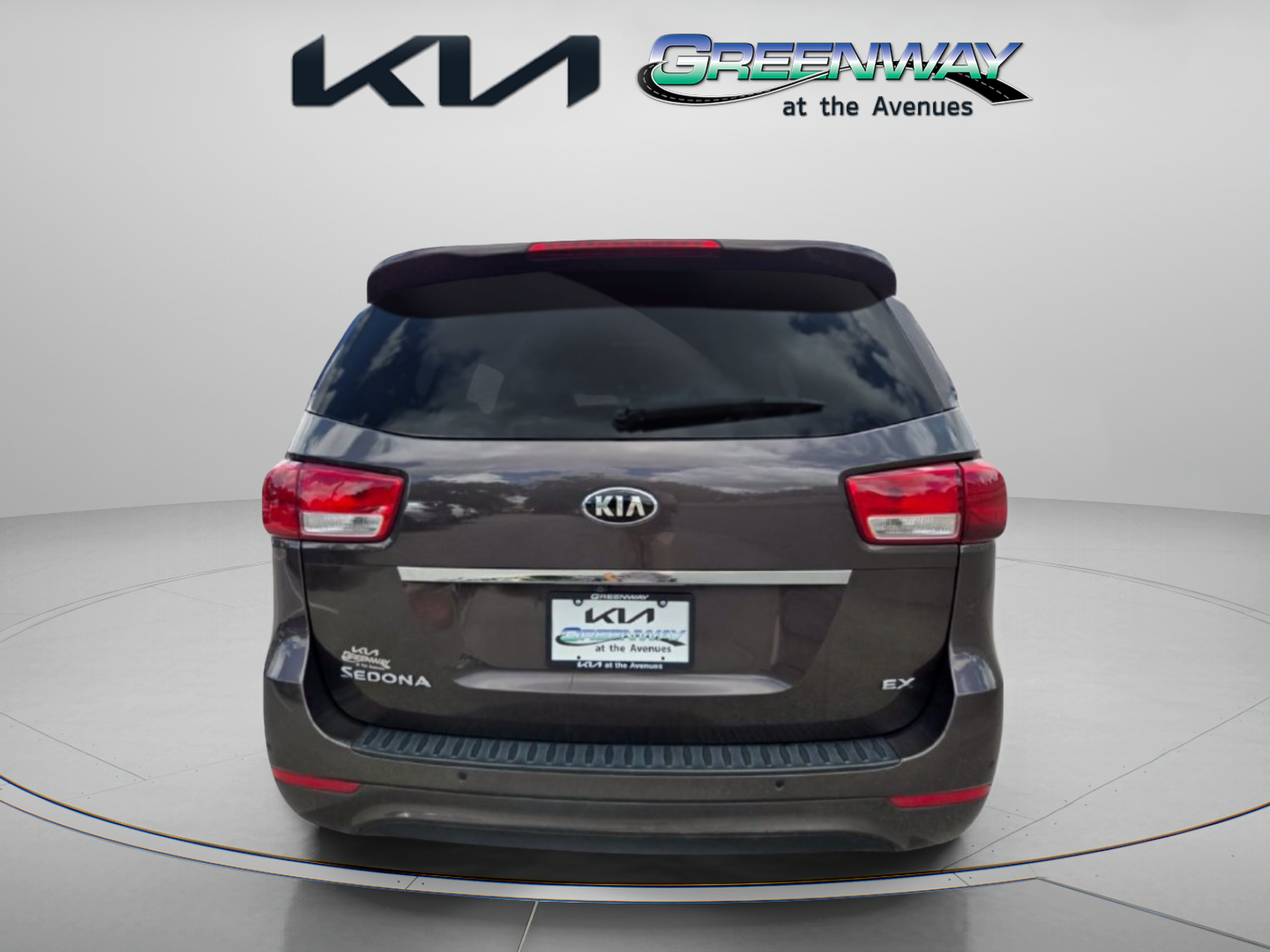 Used 2017 Kia Sedona EX FWD image 6