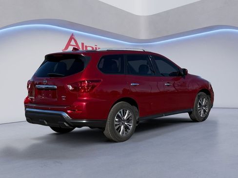 Used 2019 Nissan Pathfinder SL image 5