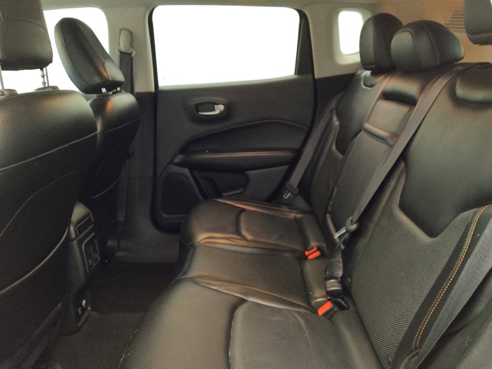 Used 2017 Jeep Compass Limited w/ Navigation Group AWD/4WD image 18