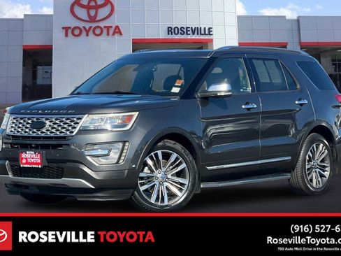 Used 2017 Ford Explorer Platinum image 1
