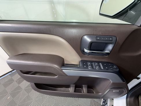 Used 2015 Chevrolet Silverado 1500 LTZ Z71 w/ LTZ Plus Package AWD/4WD image 15