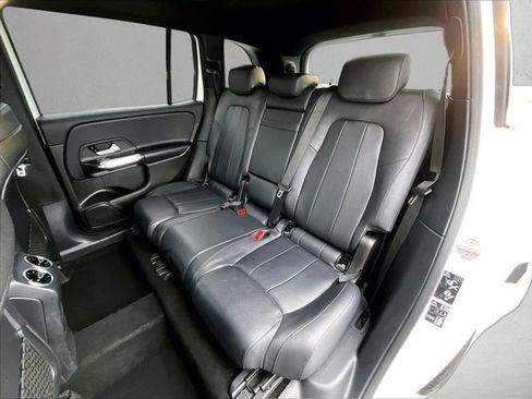Used 2020 Mercedes-Benz GLB 250 image 28