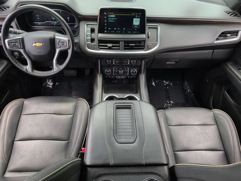 Used 2023 Chevrolet Suburban Premier AWD/4WD image 25